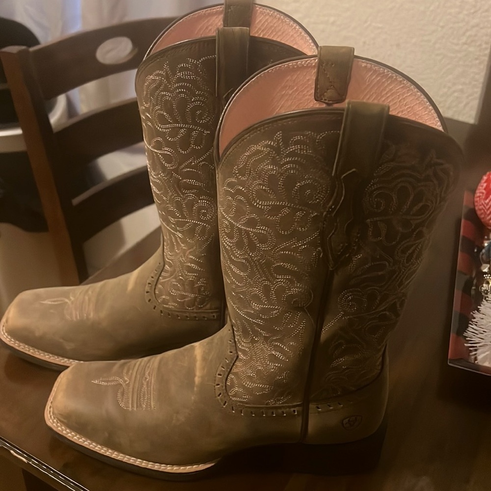 Ariat womens boot